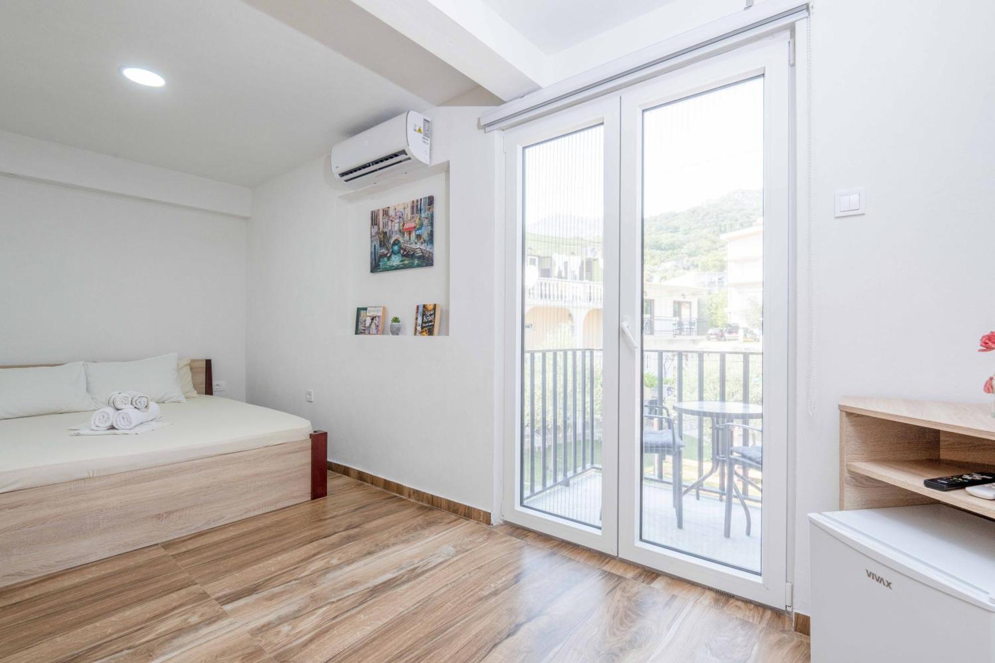 Sumice Inn Petrovac Exterior foto